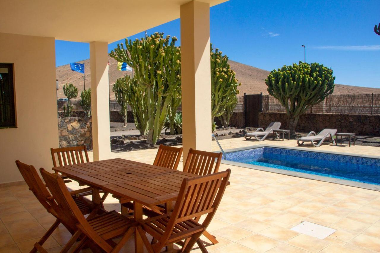Villas Oasis Casa Vieja La Oliva Eksteriør bilde